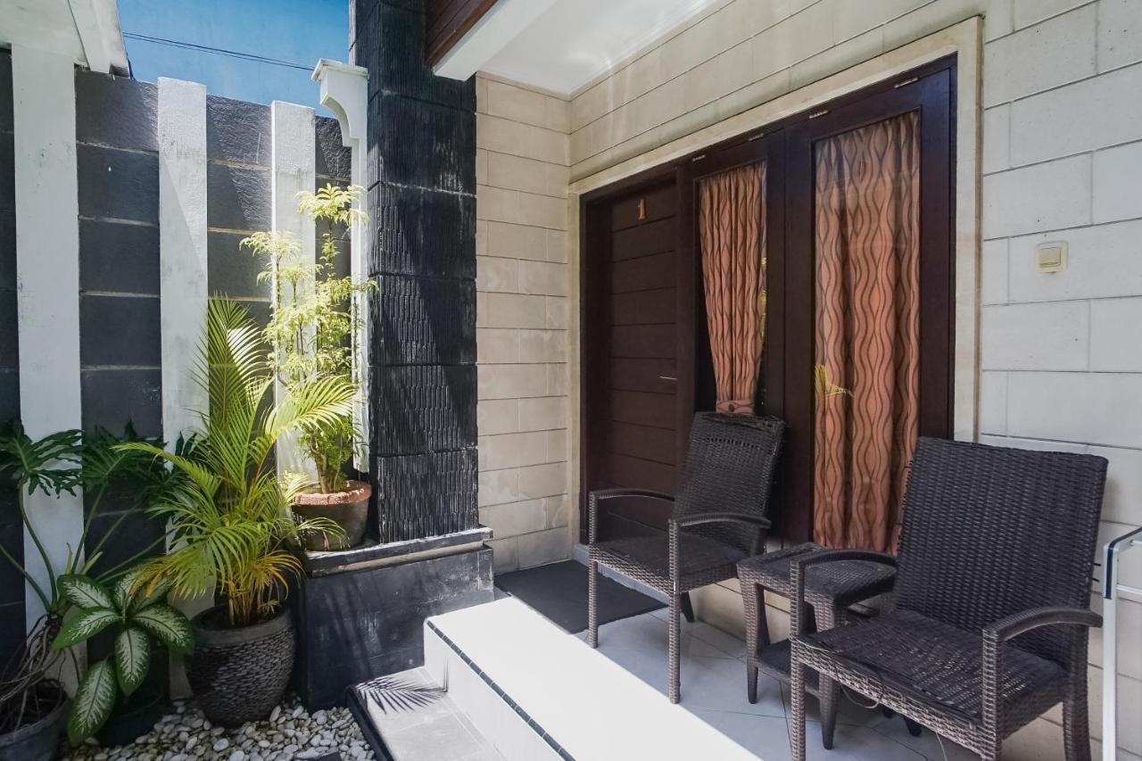 Denays Guesthouse Jimbaran Екстериор снимка
