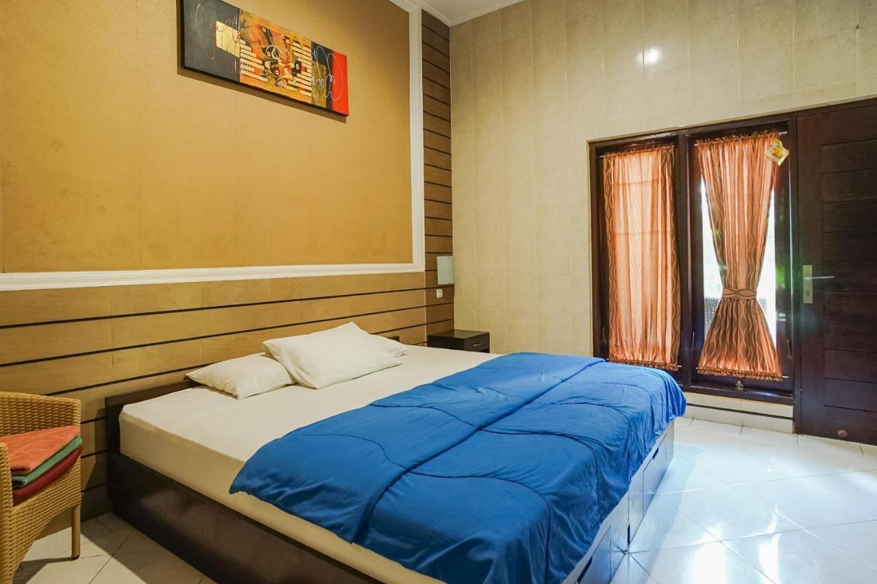 Denays Guesthouse Jimbaran Екстериор снимка